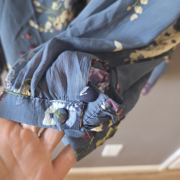 TORRID Crinkle Chiffon Raglan Tie Front Blouse Womens Plus Size 2X Blue Floral - Picture 10 of 11